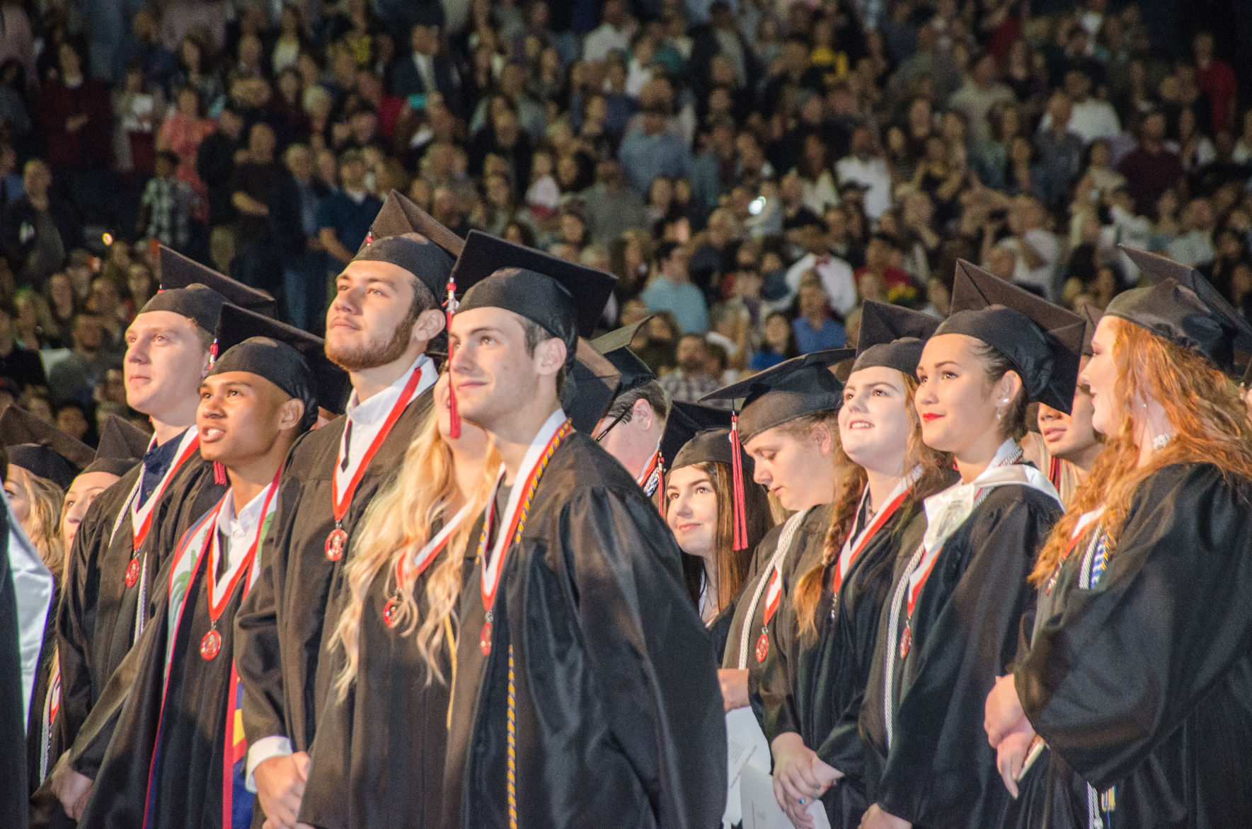 190620.news.yelmgraduation.er2.jpg
